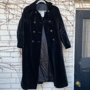 Lou Ritchie Montreal 1970’s Double Breasted Velvet Maxi Coat – Canada